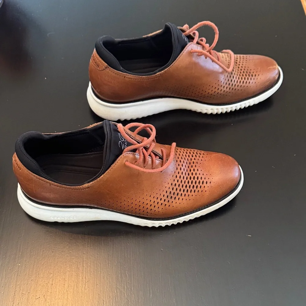 Cole Haan Tan Leather Oxfords with White Sole - Picture 3 of 5